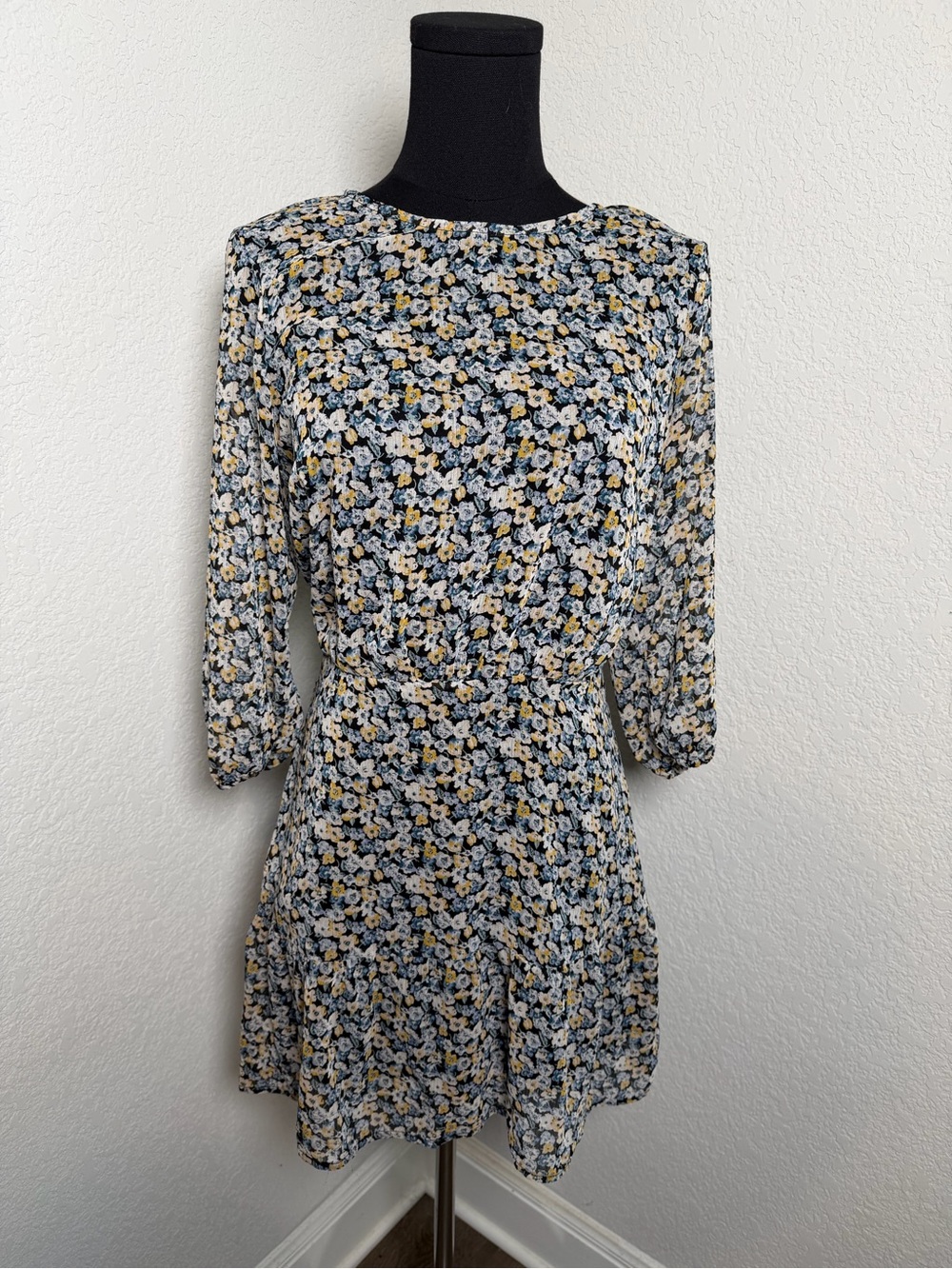 Abercrombie & Fitch Black Floral Long-Sleeve Tie-Waist Dress